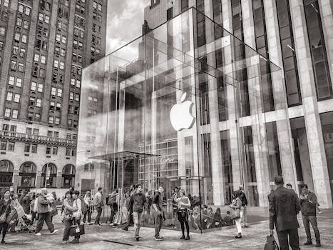 Apple Store now available online in Vietnam
